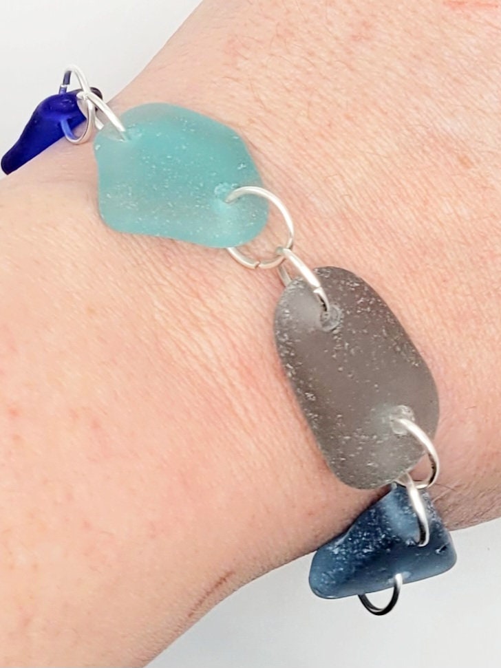 Sea Glass Bracelet/Genuine Sea Glass/Sea Glass Charm Bracelet/white and aqua Beach Glass Bracelet/Nautical Bracelet