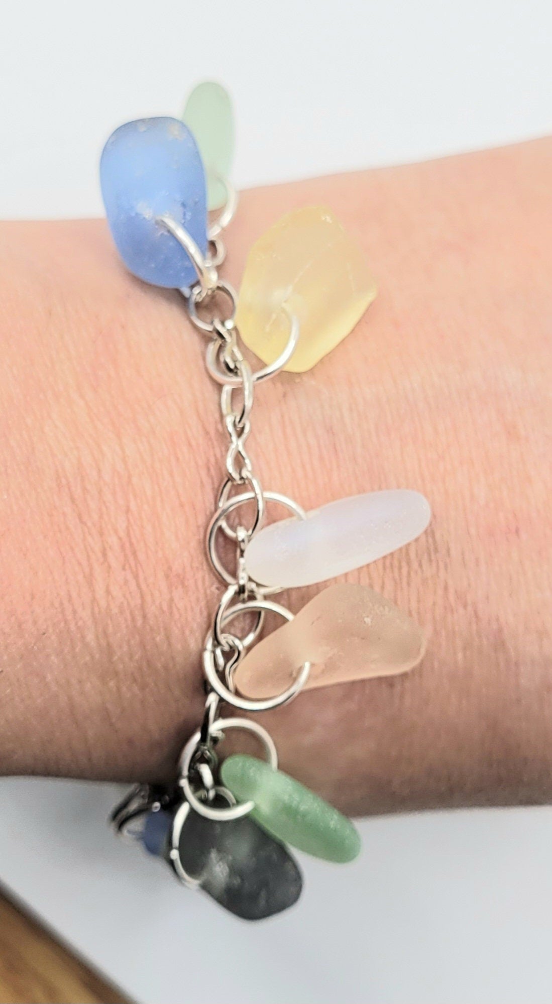 Beach Glass Charm Bracelet/Genuine Sea Glass Charm Bracelet/Gift for Her/Unique Gift/Nautical Bracelet/Authentic Beach glass/6f