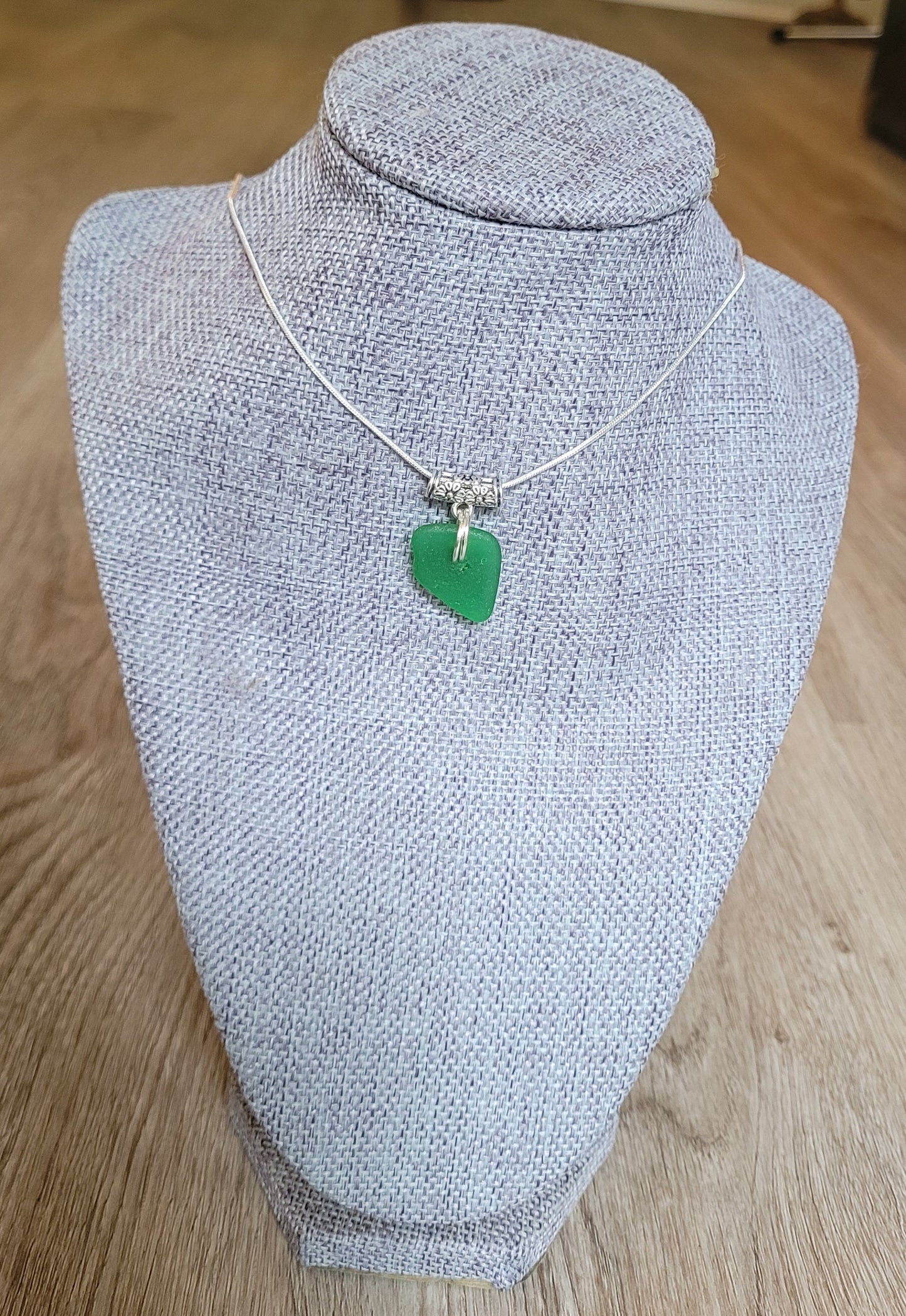 Sea Glass Pendant/Sea Glass Necklace/Sea Glass Jewelry/Genuine Sea Glass Charm/Emerald Green/Genuine Sea Glass/Gift for Her/55