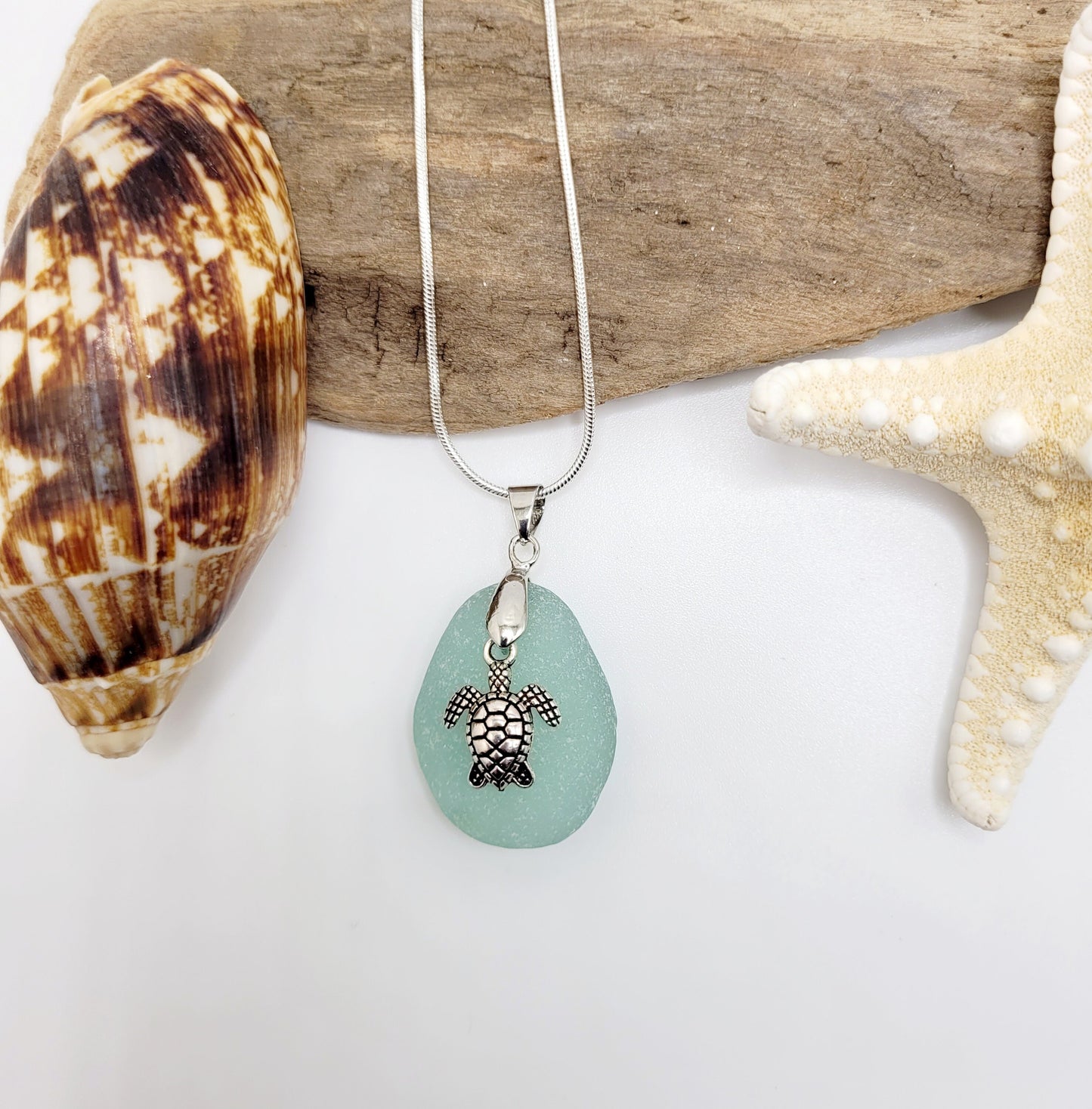 Sea Turtle Necklace Sea Glass Jewelry/Genuine Sea Glass/Sea Glass Necklace/Sea Glass Pendant/Coastal Jewelry/Nautical Pendant/Sea Turtle/6A